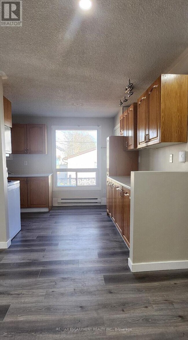 Photo du bâtiment - 25 Sheldon St