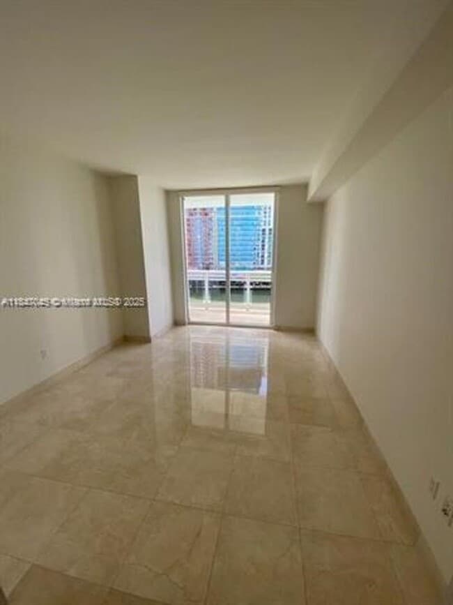 Building Photo - 901 Brickell Key Blvd