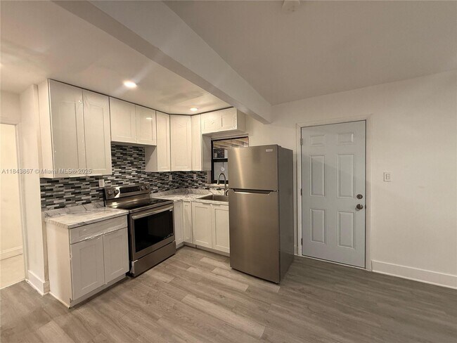 Foto del edificio - 1110 N 57th Ave
