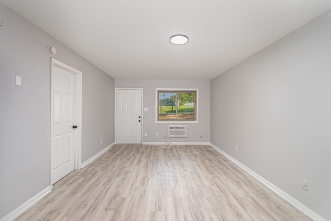 Interior Photo - Cottage Gardens