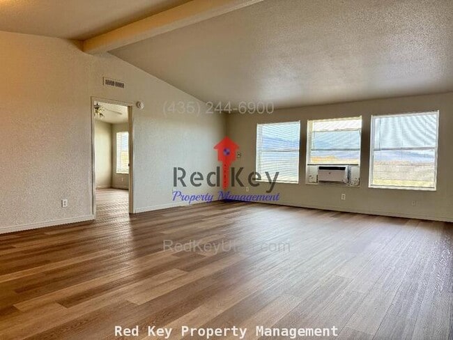 Foto del edificio - S. Main St. Single Family Home