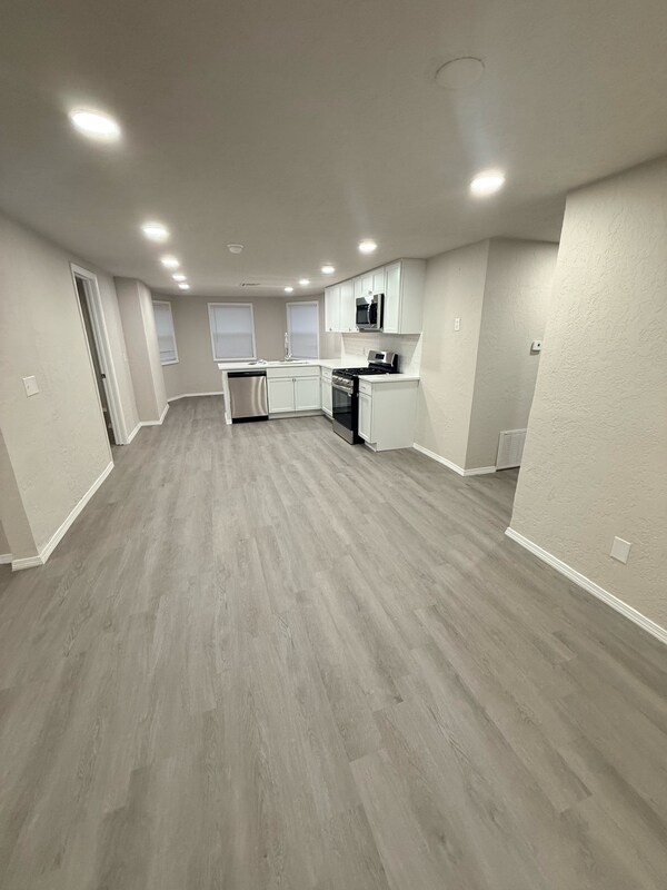 Foto del edificio - 3513 W 39th St