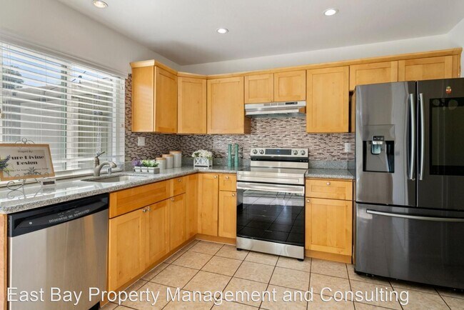 Building Photo - 3 br, 1.5 bath House - 38592 Sanborn Ter.