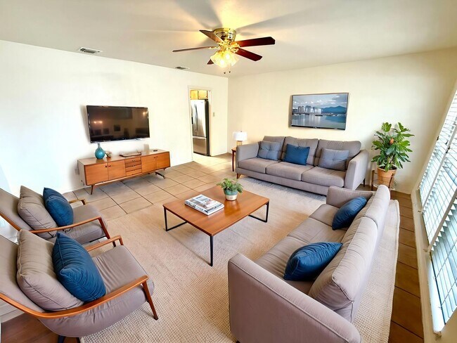 Foto del edificio - 4922 Lambeth Dr