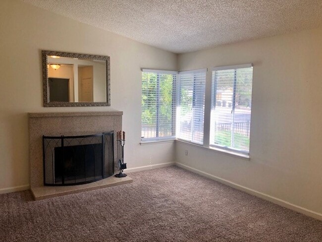 Photo - Cute and Sunny 3 Bedroom, 2 Bathroom Home