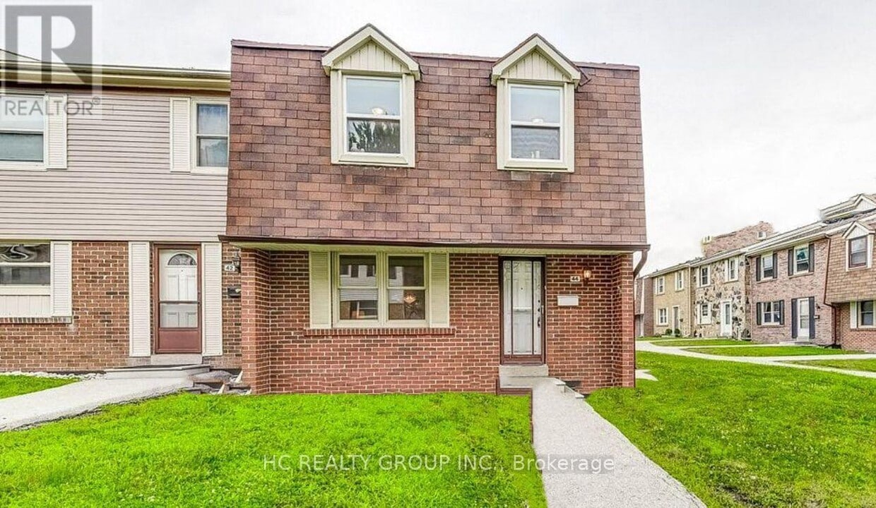Primary Photo - 2061-2061 Bridletowne Cir