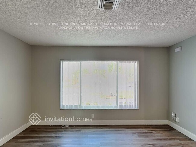 Foto del edificio - 2504 NW 98th Ln