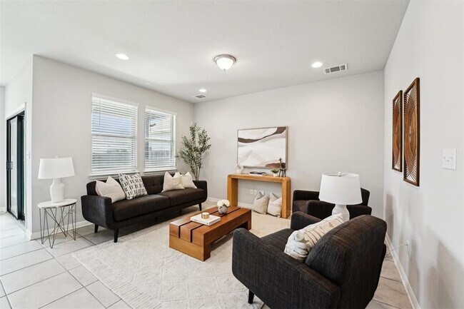 Building Photo - 2513 Pecan Island Dr