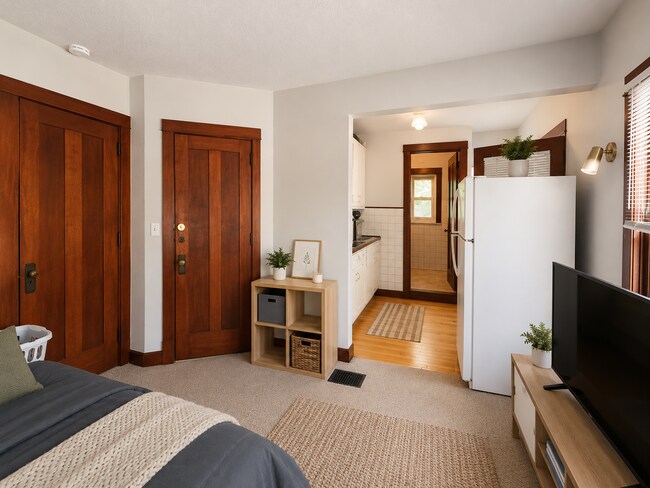 Foto del edificio - 1719 Chadbourne Ave