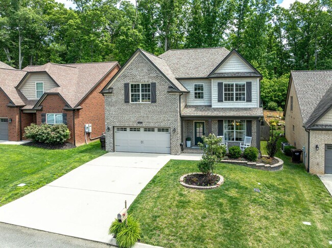 Building Photo - Knoxville 37931 - 3 bedroom (all upstairs,...