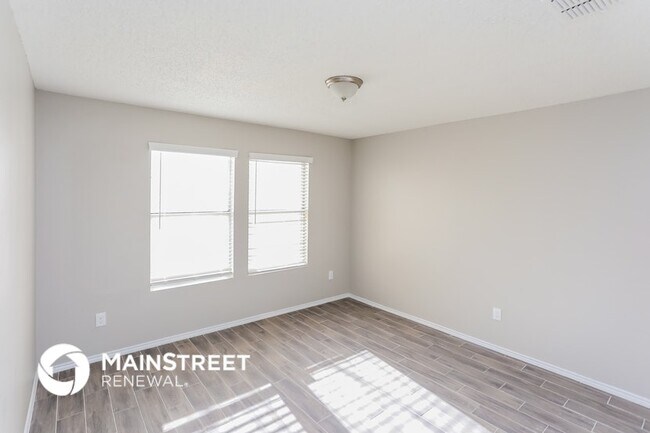 Building Photo - 101 Crystalwood Dr