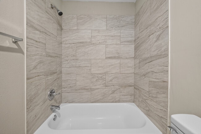 Foto del edificio - 5243 Wickview Ln