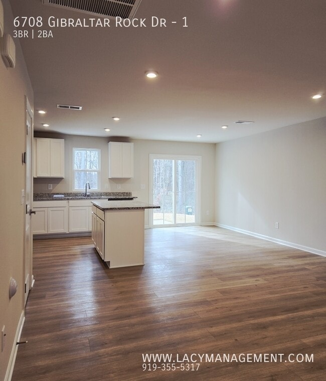 Foto del edificio - 6708 Gibraltar Rock Dr
