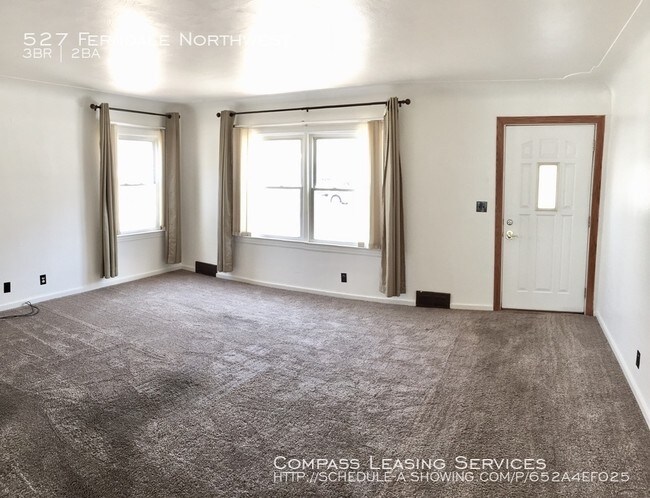 Foto del edificio - 527 Ferndale Ave NW