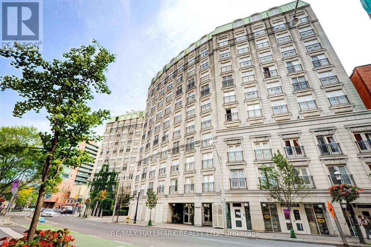 Primary Photo - 115-115 Richmond St E