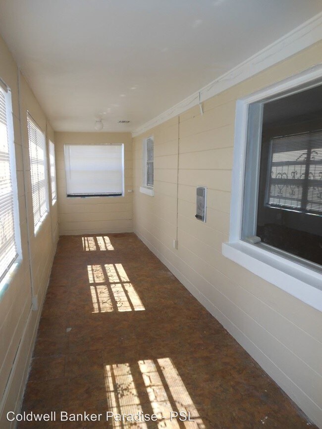 Building Photo - 4 br, 3 bath House - 913 N. 18th Street