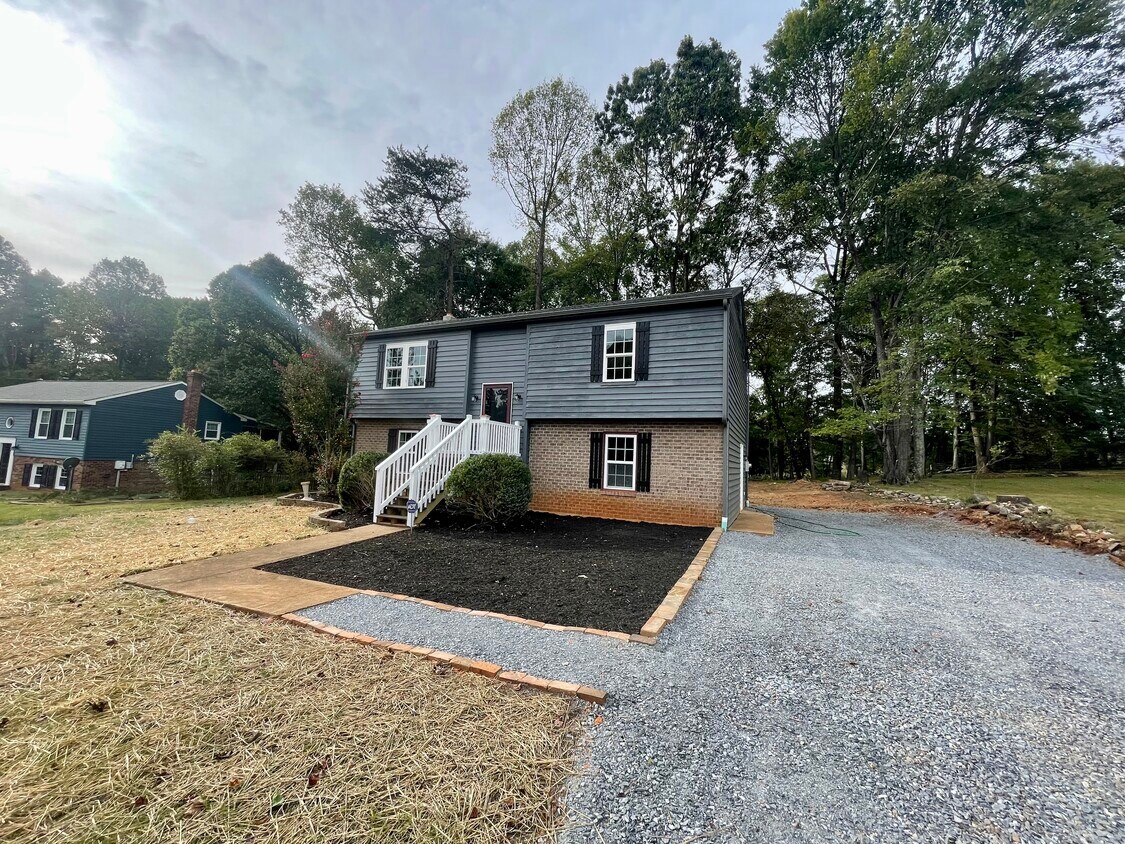 117 Cimarron Rd, Forest, VA 24551 House Rental in Forest, VA