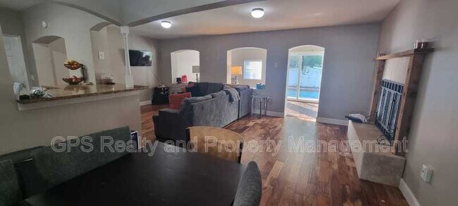 Foto del edificio - 2924 Conway Gardens Rd