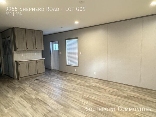 Building Photo - 9955 Shepherd Rd