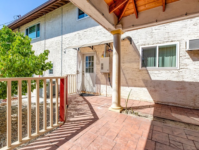 Building Photo - 10455 Glory Ave