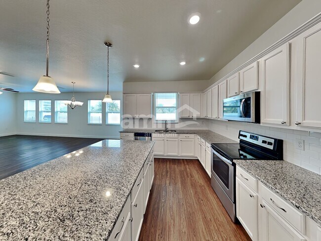 Foto del edificio - 315 Pine Terrace Dr