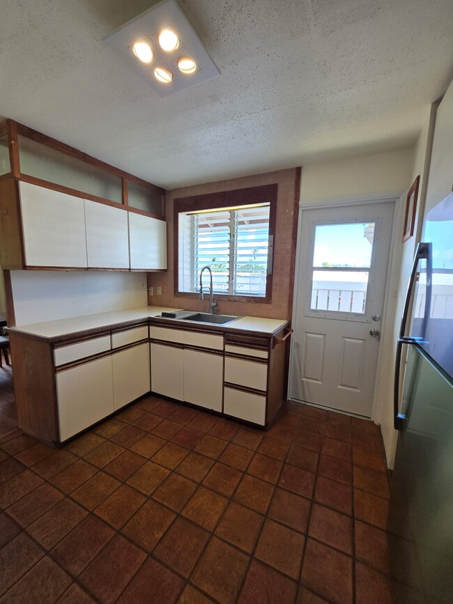 Foto del edificio - 46-305-305 Hoauna St