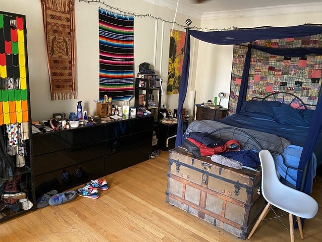 Foto del edificio - 7522 N Hoyne Ave