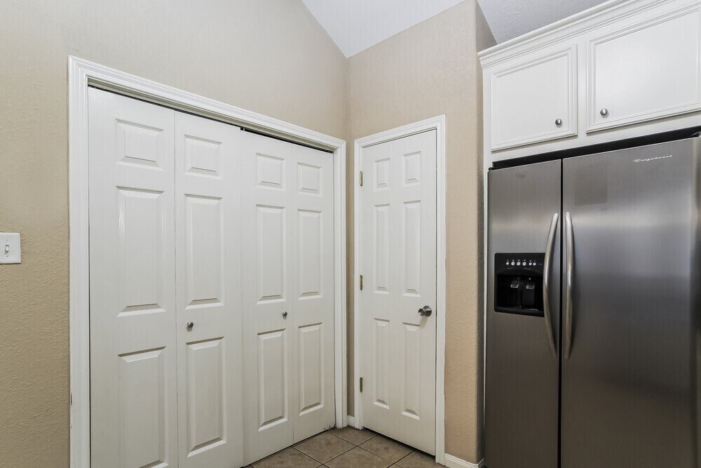 Foto del edificio - 131 Golfview Ct