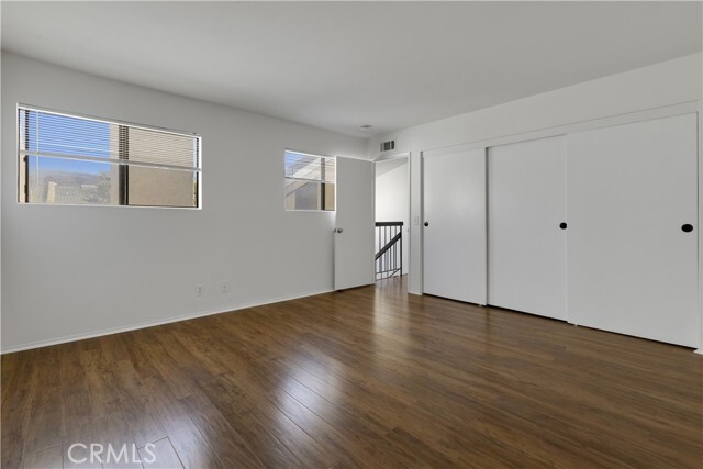 Building Photo - 5652 E Los Angeles Ave