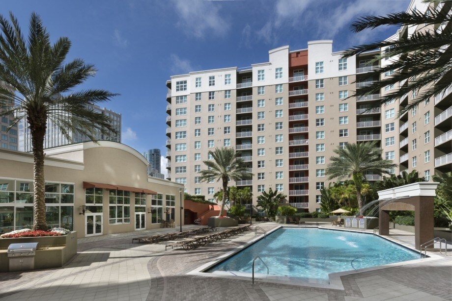 Building Photo - 3100 NW 110th Ter