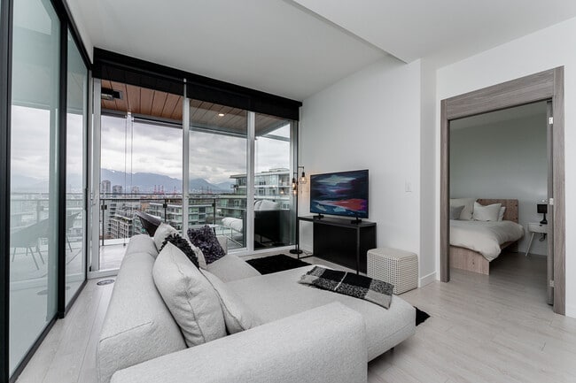 Building Photo - 1768 Cook St