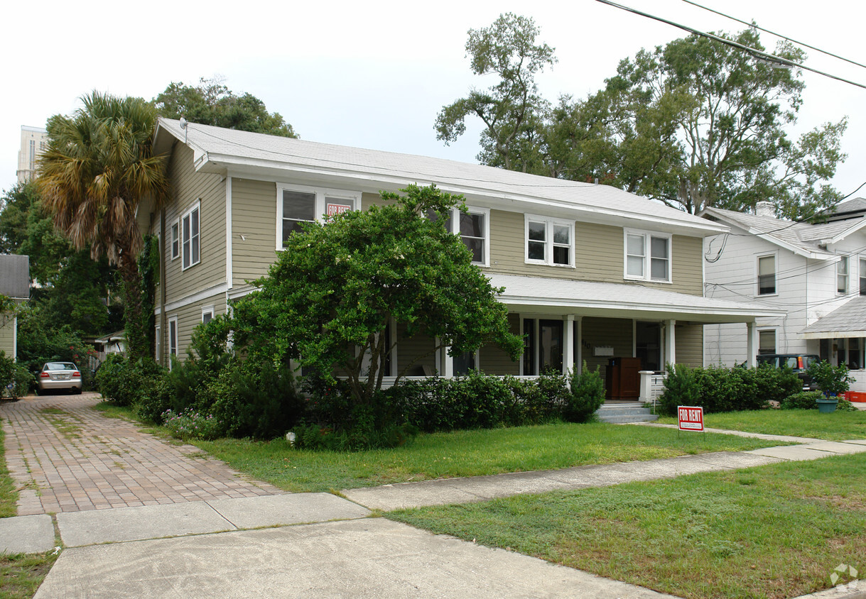 Primary Photo - 410 Broadway Ave
