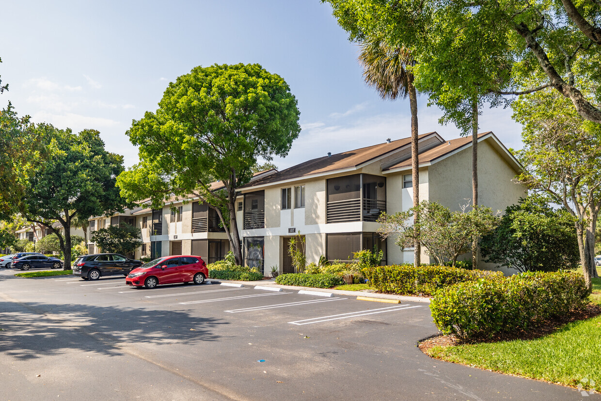 104 Gardens Dr - The Gardens at Palm Aire