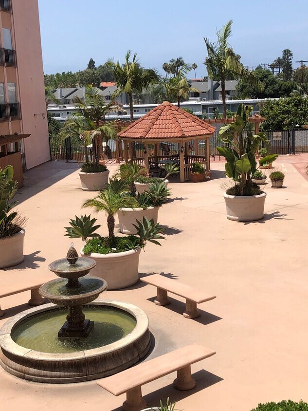 Foto principal - North PB 2 Bedroom 2 Bath Condo in Del Rey...