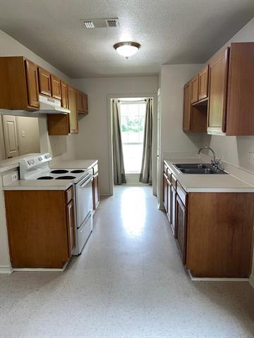 Foto del edificio - 1230 E James St