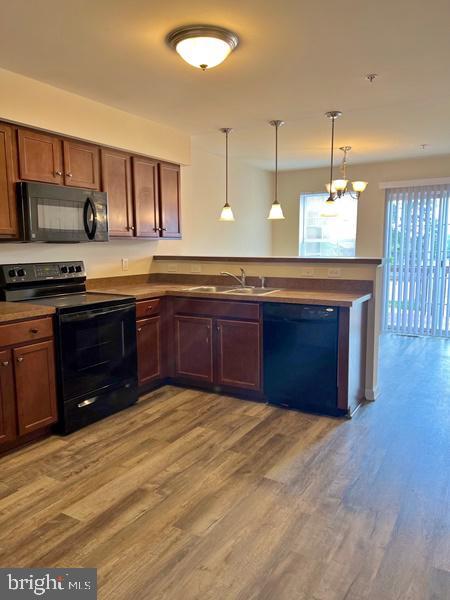 Foto del edificio - 956 N George St