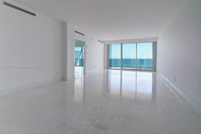 Building Photo - 9349 Collins Ave