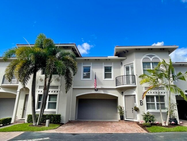 Building Photo - 1840 Highland Grove Dr