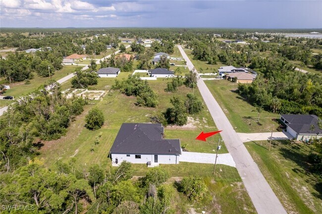 Foto del edificio - 3907 NW 45th Ln