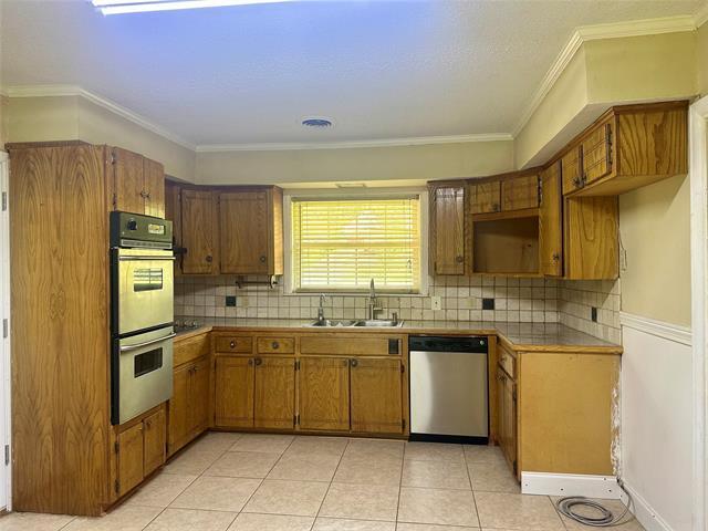 Building Photo - 831 Booth Dr