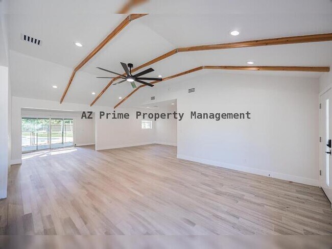 Foto del edificio - 6828 N 10th Ave