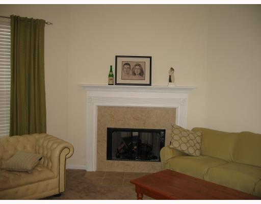 Foto del edificio - 777 King George Blvd