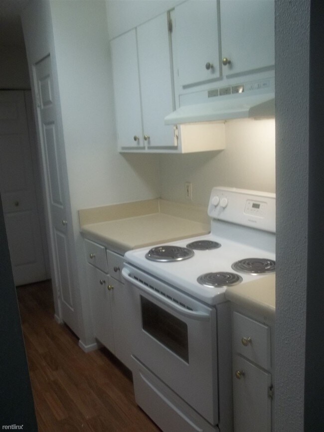 Foto del edificio - 4726 Narrow Lane Rd