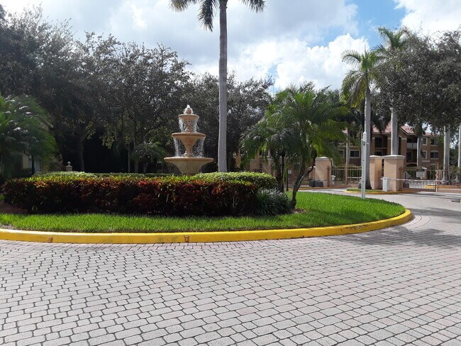 Building Photo - 4271 San Marino Blvd
