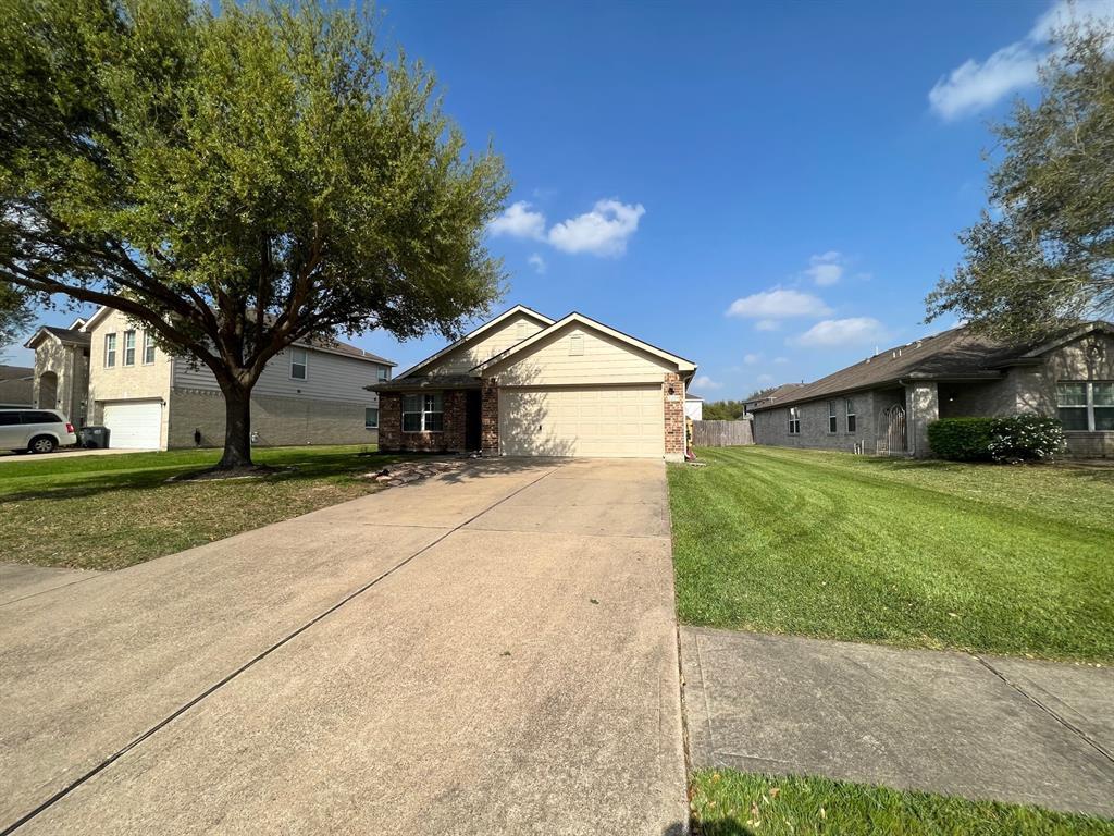 Primary Photo - 2219 Bristol Bend Ln