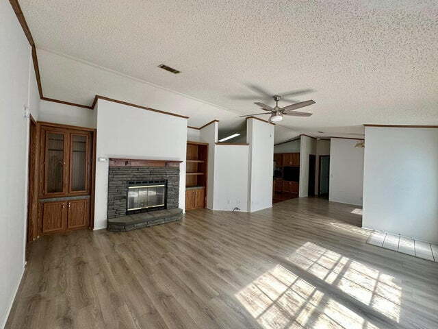 Foto del edificio - Prime Location- Two Acres- Plenty of space!
