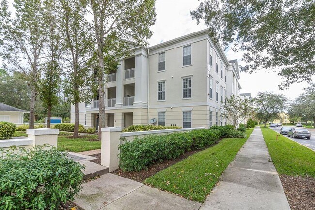 Building Photo - 233 Goldenrain Dr