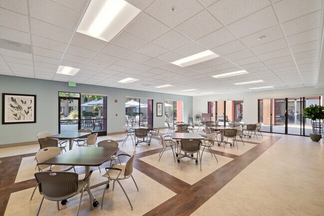 Foto del edificio - Redwood Seniors of Willow Glen - 55+