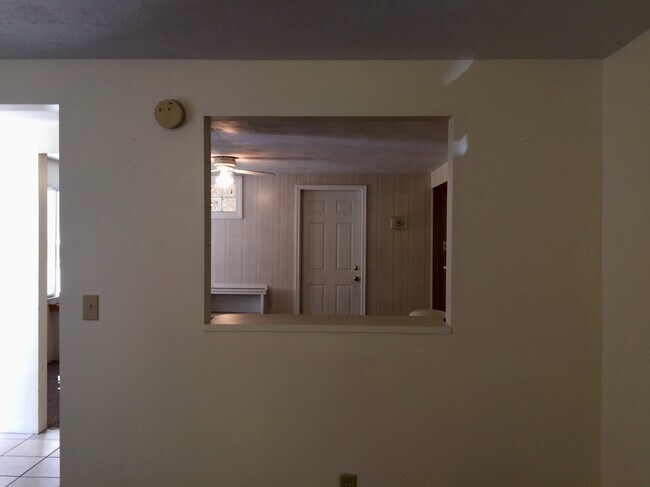 Foto del edificio - 12 Griffin Rd