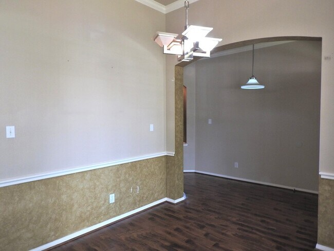 Building Photo - 5443 Santa Chase Ln